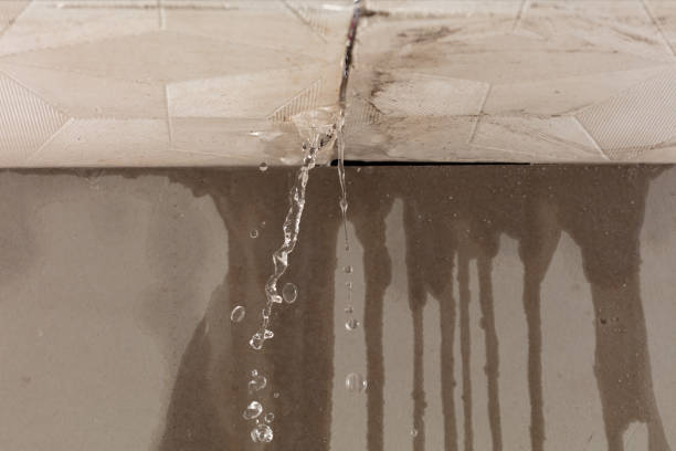 Professional Water Damage Repair technician working in Pacifica, CA
